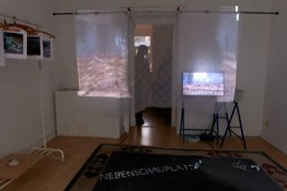 Einblick in die Ausstellung "ver•kehrt"