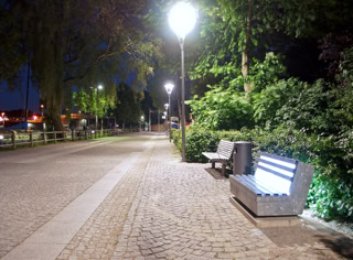 Abbildung der Licht-Skulptur "Memory 3 (Sonnenbank mit Eisberg)" aus dem Jahr 2006