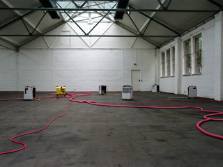 Abbildung der Rauminstallation "Parasitärer Klimaveränderer" aus dem Jahr 2010