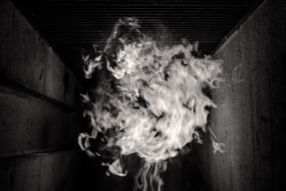 Fotografie: Foto 0274 aus der Fotoserie „Staubexplosionen – begrenzt konrollierbare Räume“